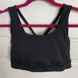 Lululemon sports bra Sz 8